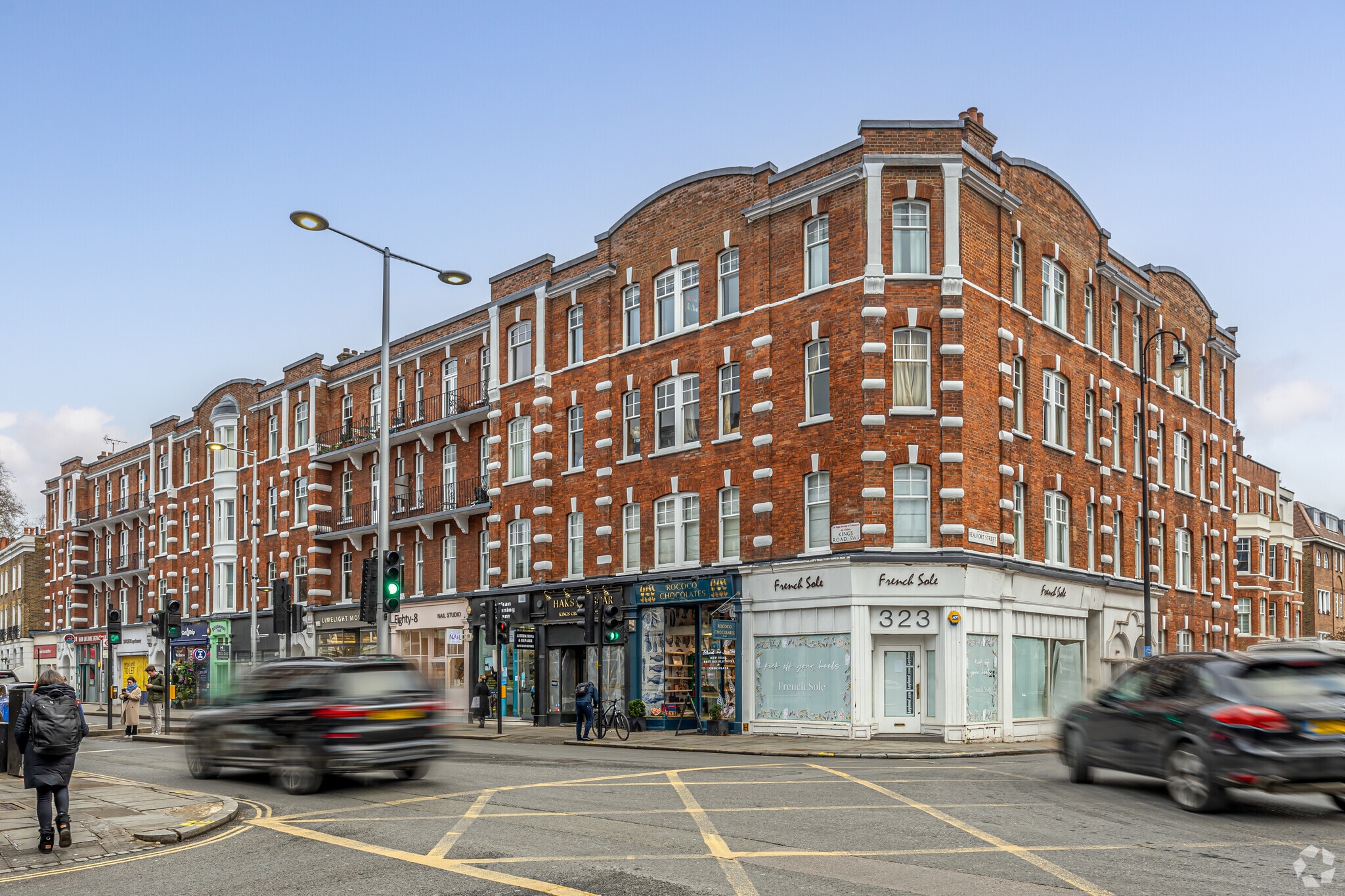 305 Kings Rd, London, LND for Sale