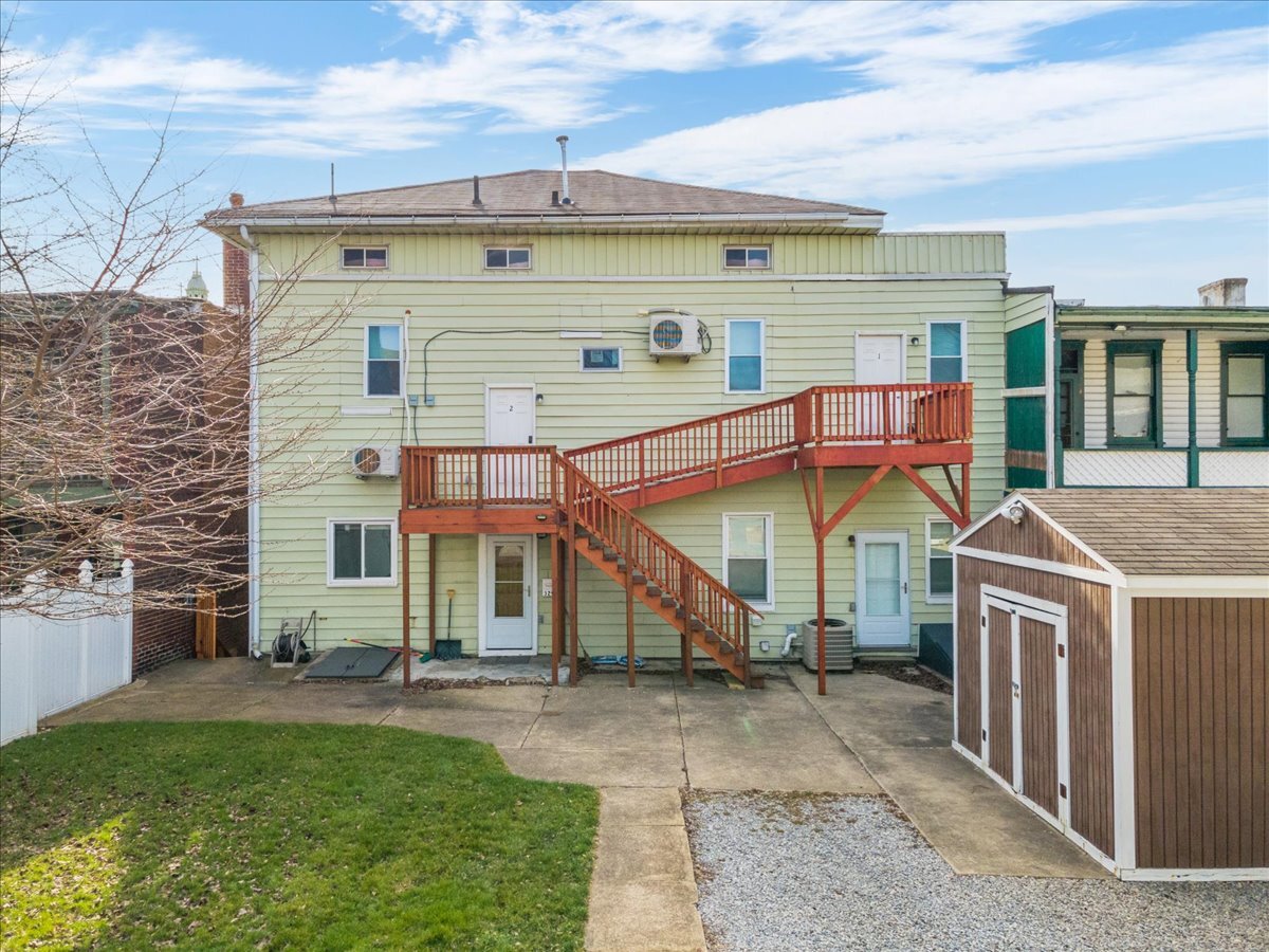 329 Downing St, Pittsburgh, PA for Sale