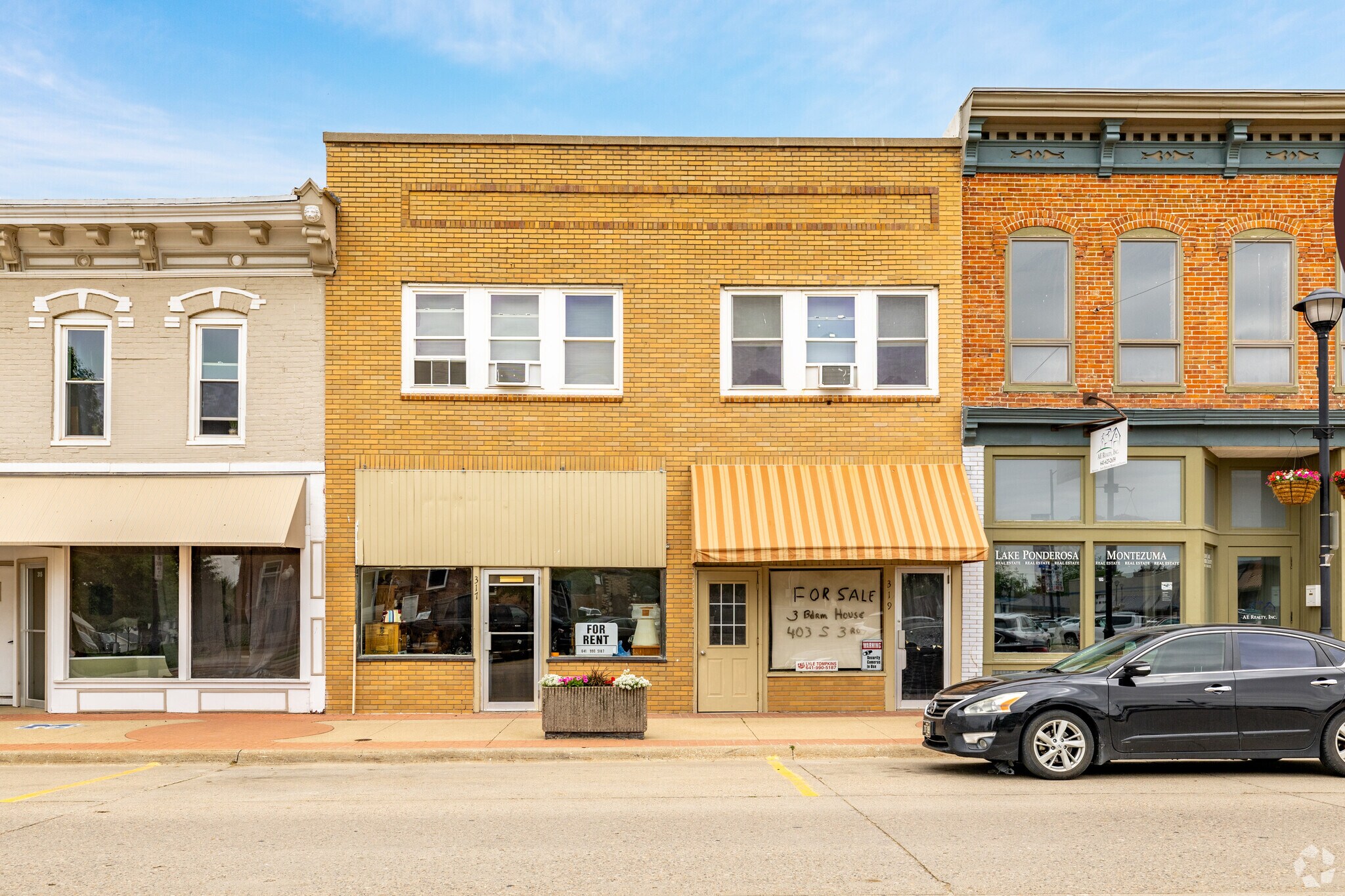 317 E Main St, Montezuma, IA for Rent