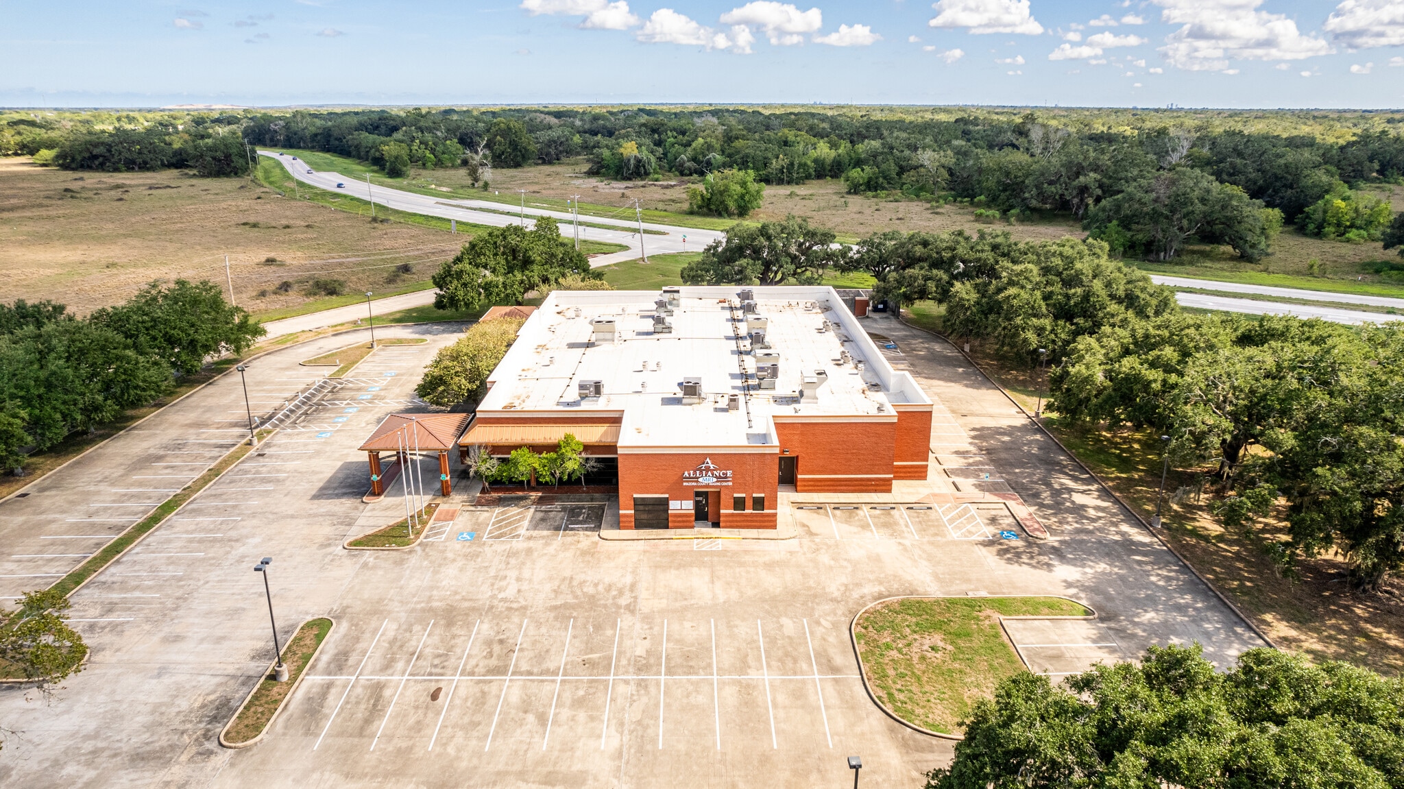 2760 Brazos Pky, Angleton, TX for Sale