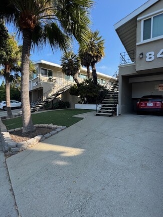 Playa Del Rey, CA Apartments - 8420 Gulana Ave