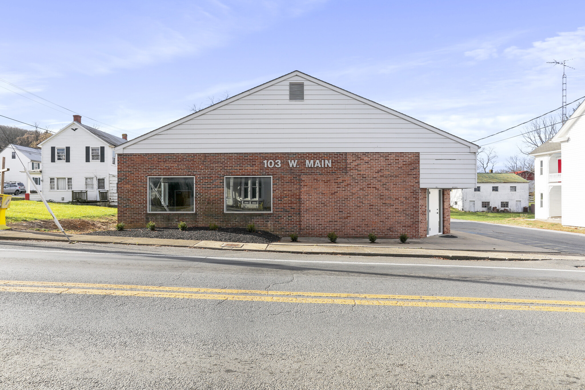 103 W Main St, Hedgesville, WV for Sale