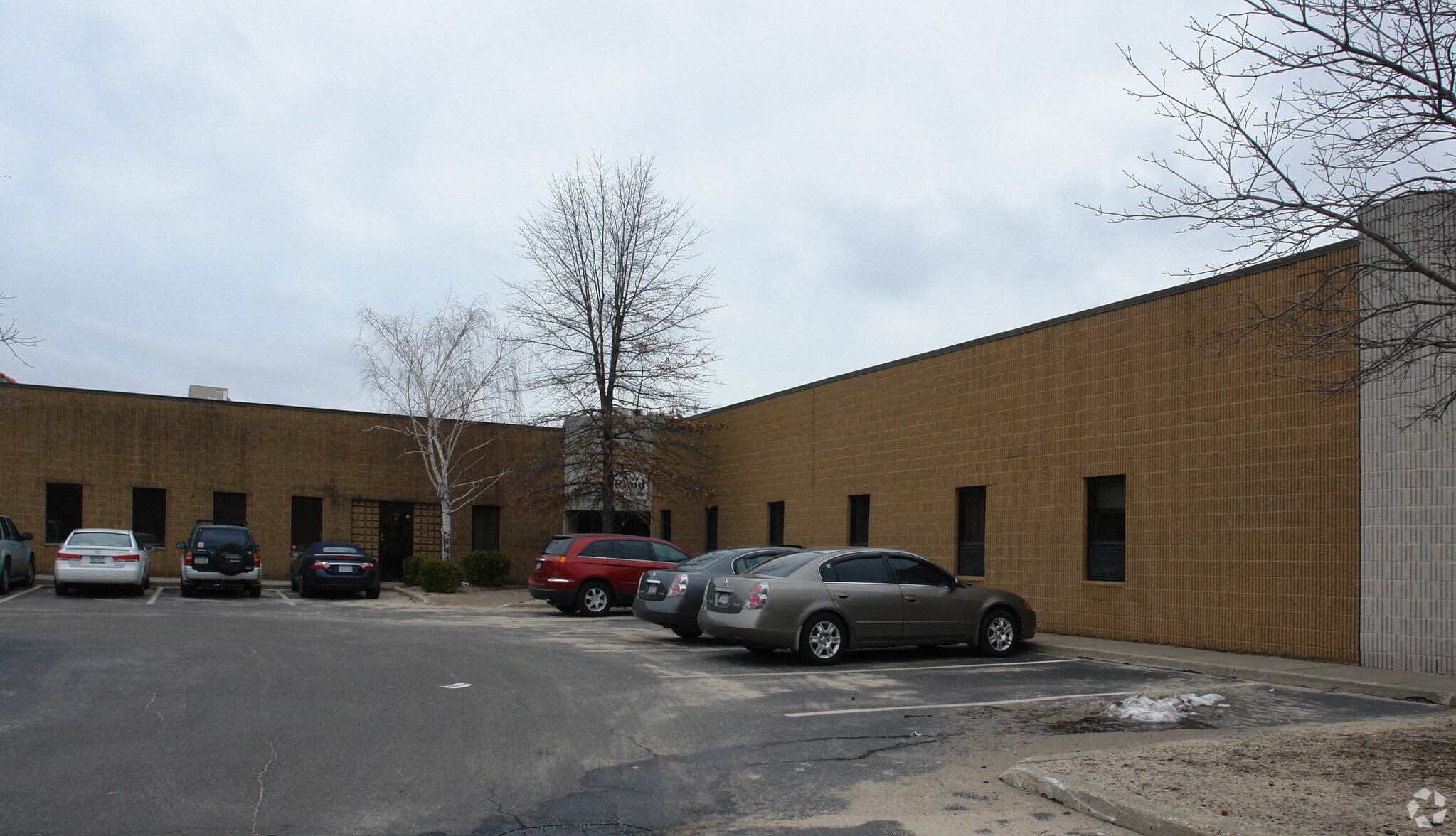 100 E Jefryn Blvd Deer Park, NY 11729 Industrial Property for Lease