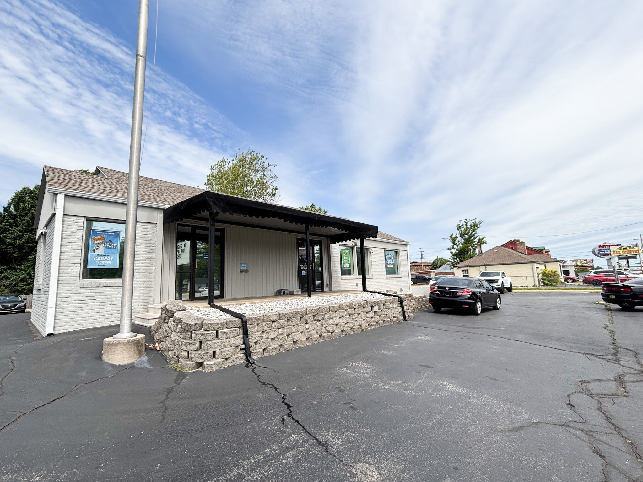 715 S Glenstone Ave, Springfield, MO for Rent