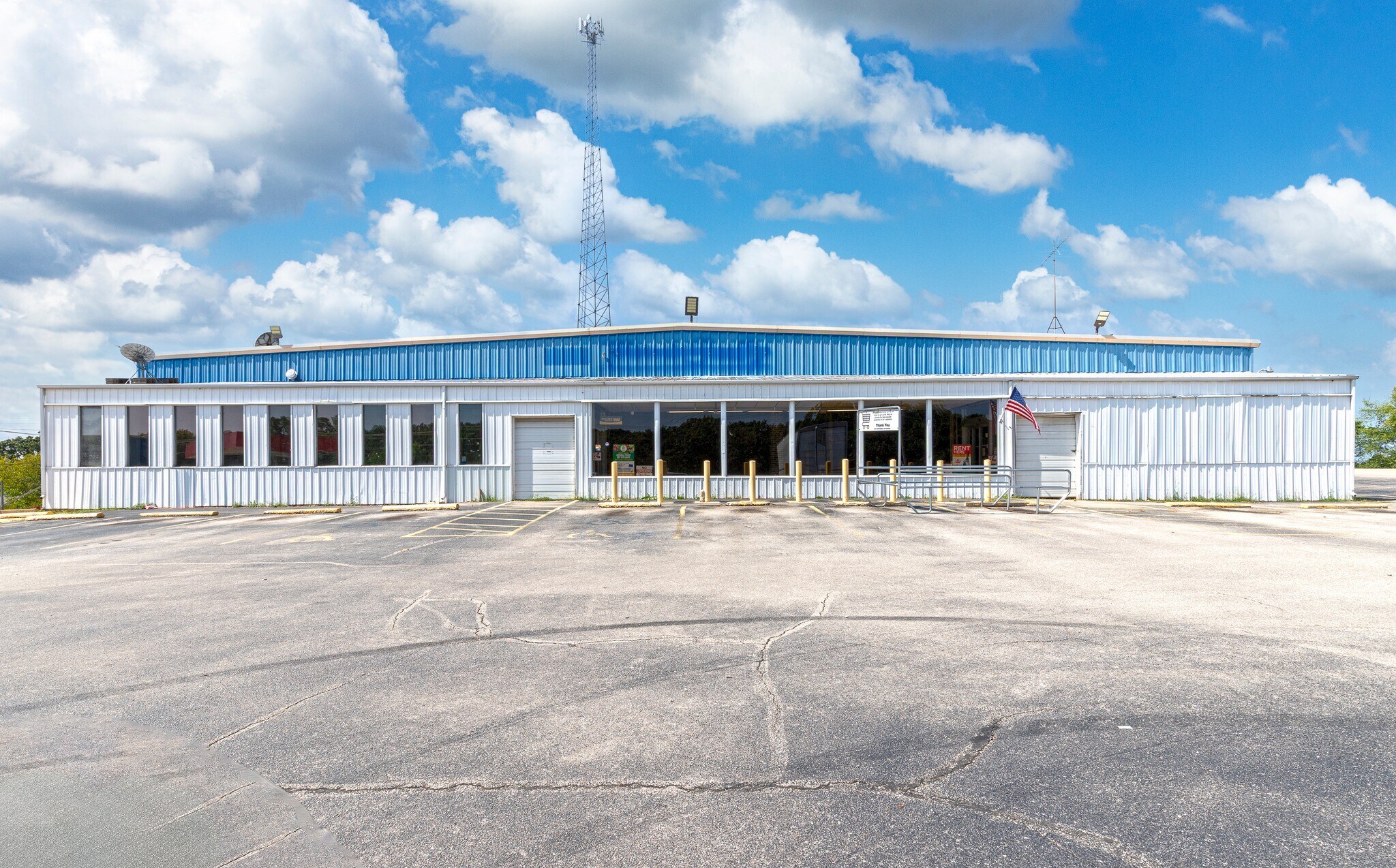 500 S Commercial St, Crocker, MO for Sale