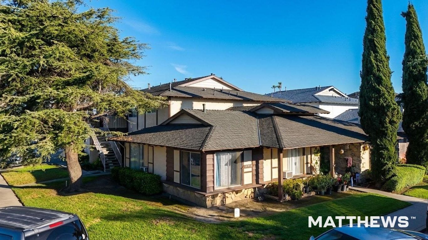 16932 Lilac Ln, Huntington Beach, CA for Sale