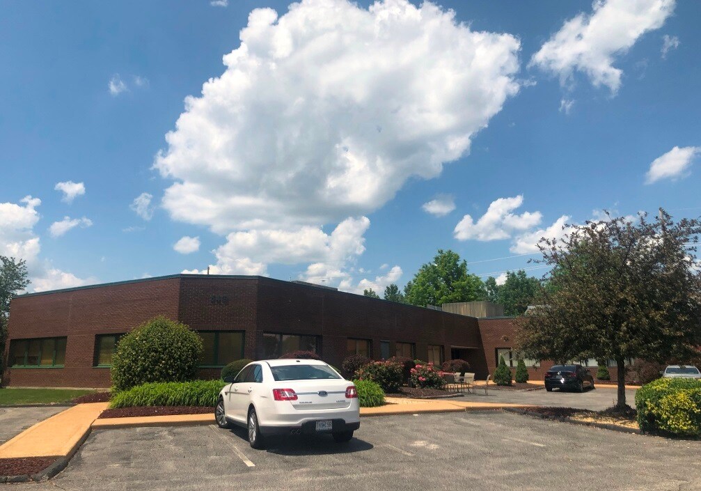 640 Cepi Dr Chesterfield, MO 63005 Office Property for Lease on