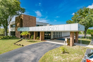 Holiday, FL Loft/Creative Space - 2119 Grand Blvd