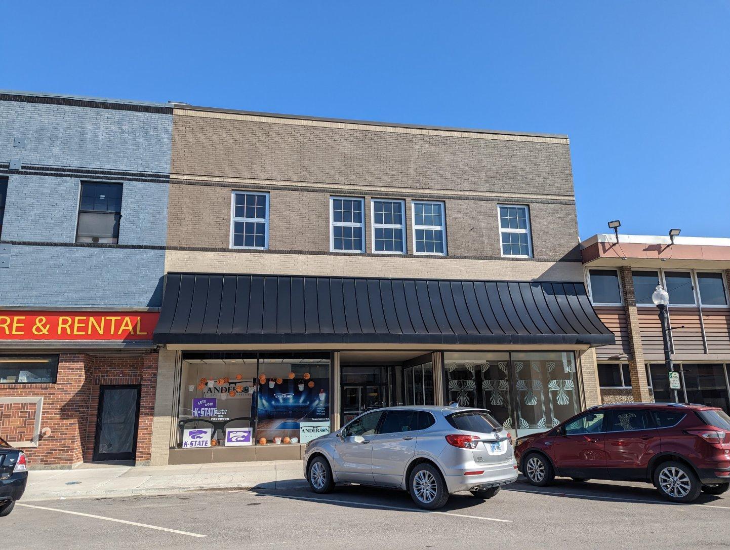 605 Commercial St, Atchison, KS for Rent