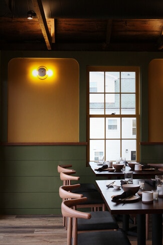 Bristol, RI Retail - 205 Thames St