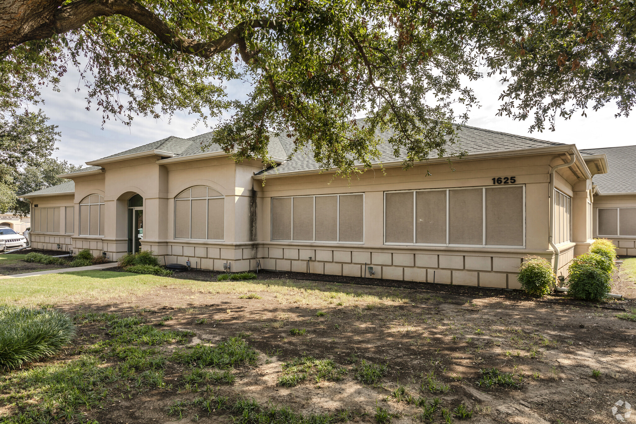 1625 Lancaster Dr, Grapevine, TX for Rent