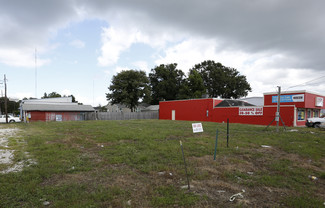 Chalmette, LA Commercial Land - 201-203 E Judge Perez Dr