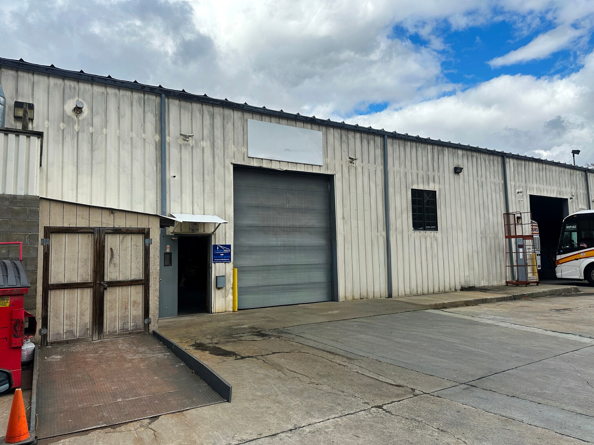 35-37 Commerce Dr, Carmel, NY for Rent