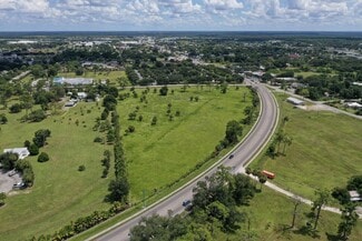 Immokalee, FL Commercial - 2000 Roberts Ave W