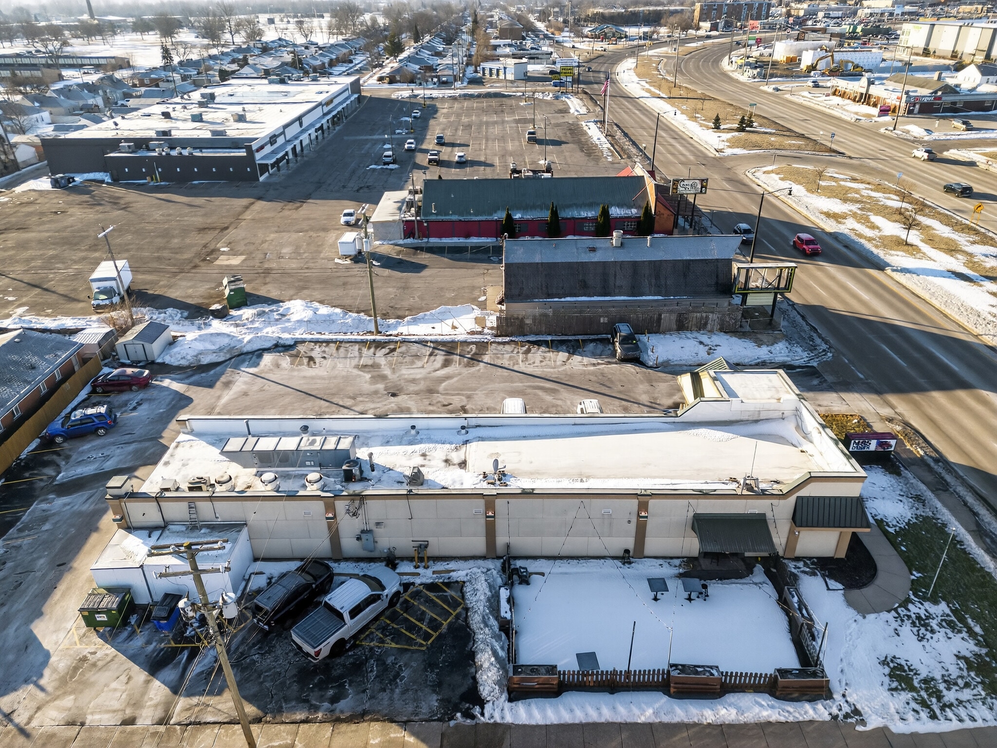 3807 Fort St, Wyandotte, MI for Sale