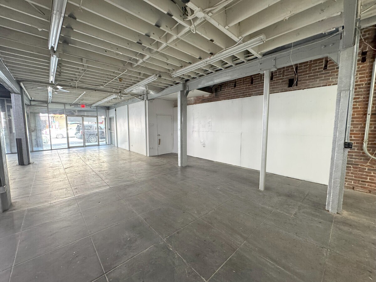 822-824 Wall St, Los Angeles, CA for Rent