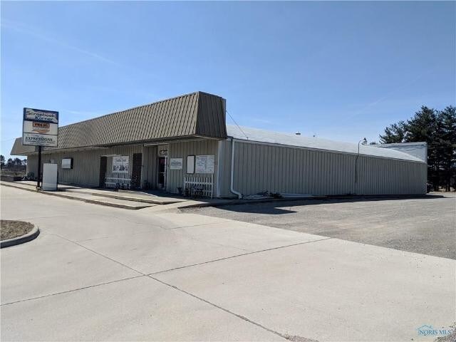 1405-1409 S Defiance St, Archbold, OH for Rent