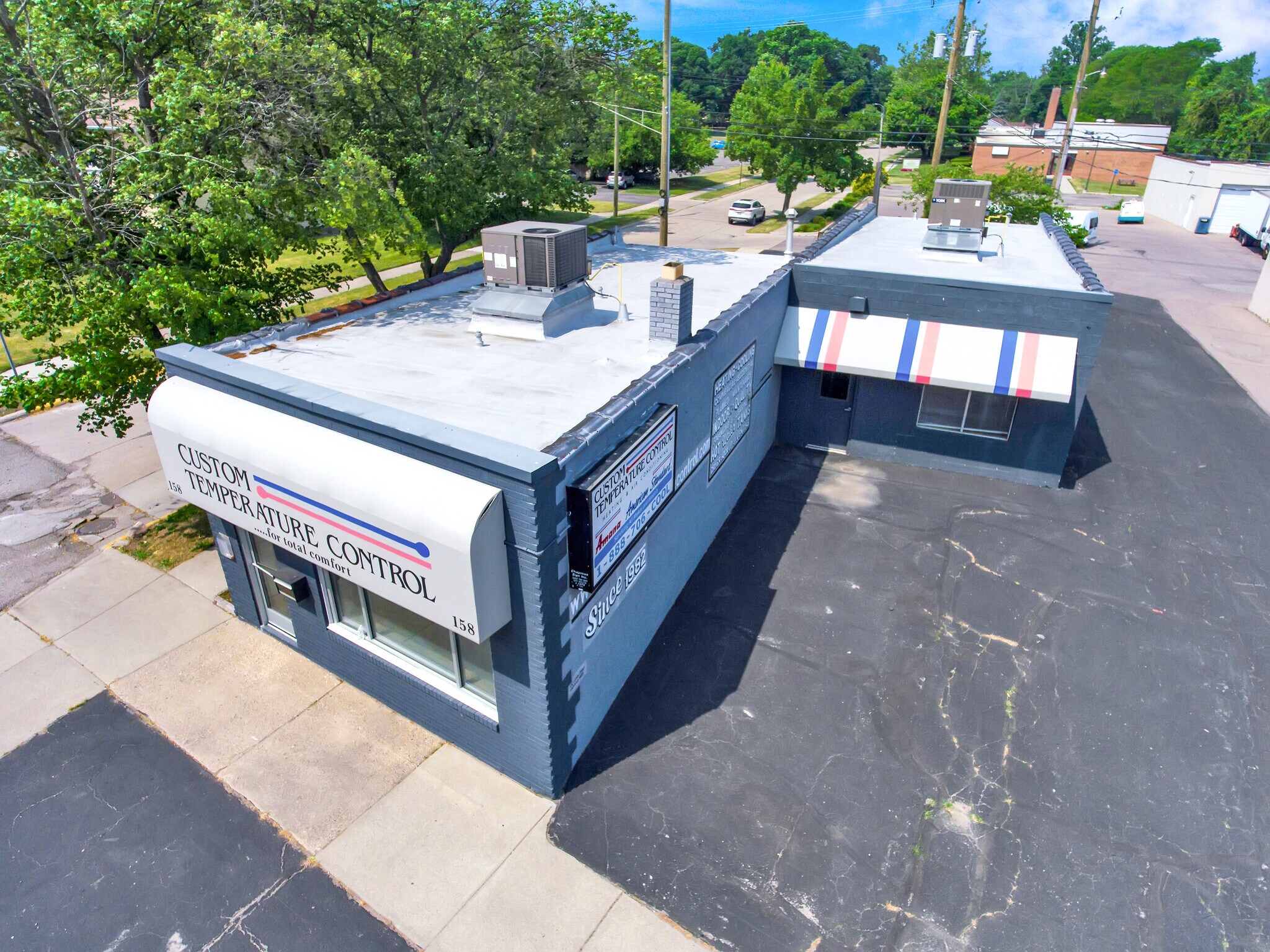 152 S Rochester Rd Clawson, MI 48017 Industrial Property for Lease on