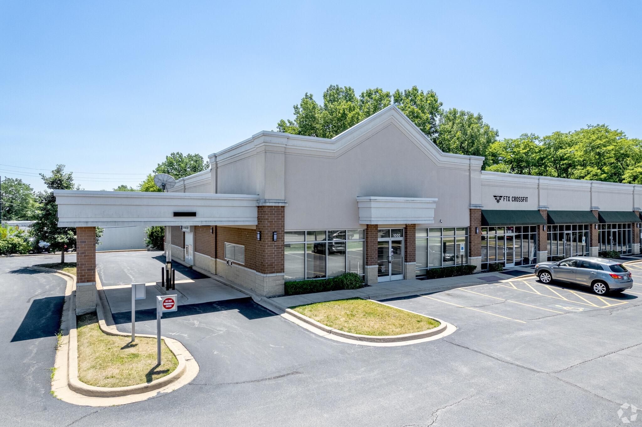 1000-1050 Geneva Rd, Wheaton, IL for Rent