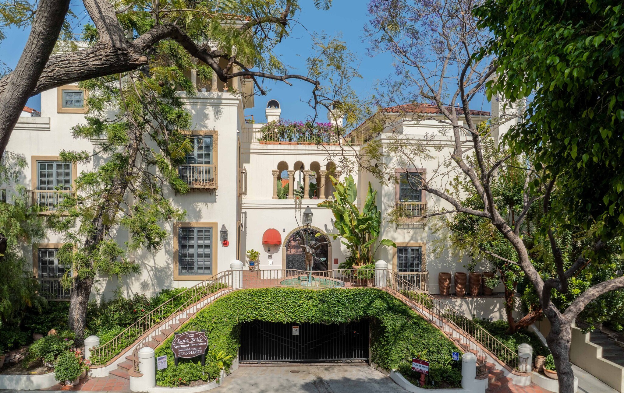 1320 N Harper Ave, West Hollywood, CA for Sale