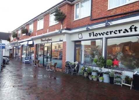109 The St, Leatherhead, SRY for Sale