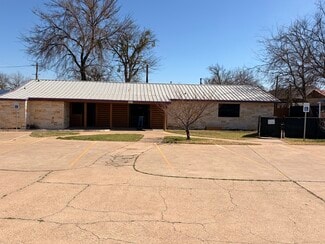 Granbury, TX Retail - 515 W Bridge St