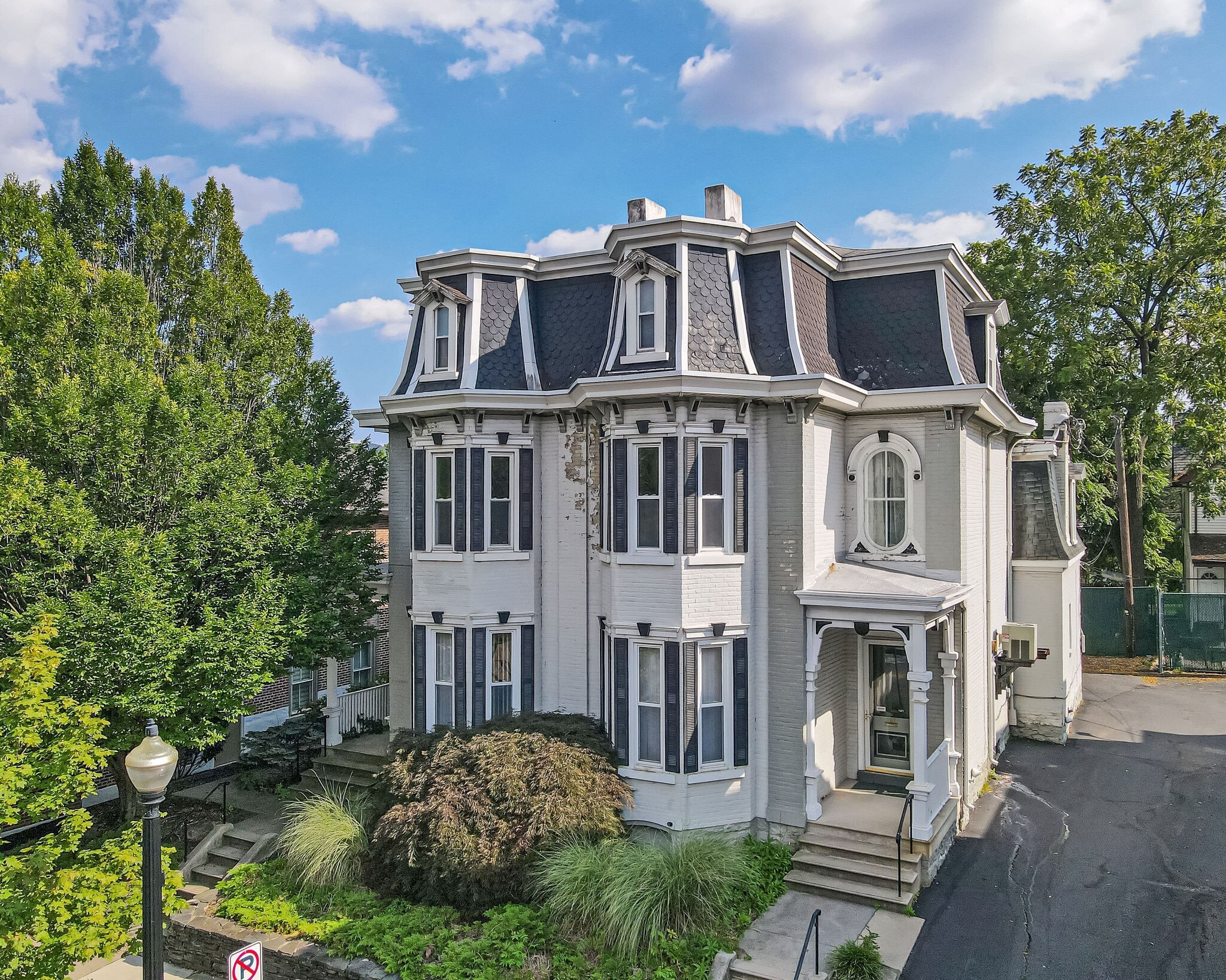207 W Broad St, Bethlehem, PA for Sale