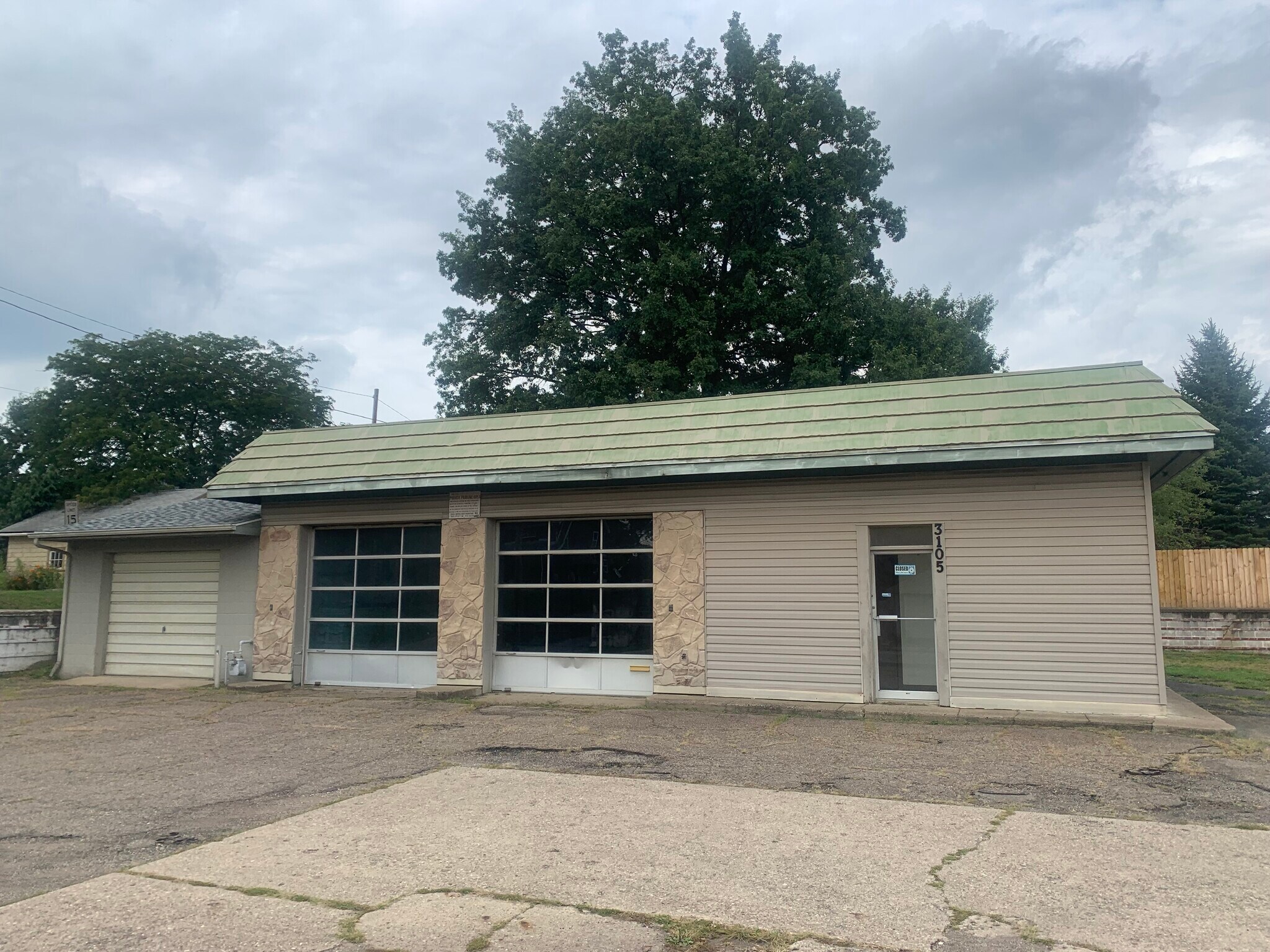 3105 11th St SW, Canton, OH for Sale