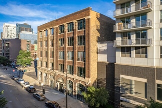 Chicago, IL Office - 415 W Huron St