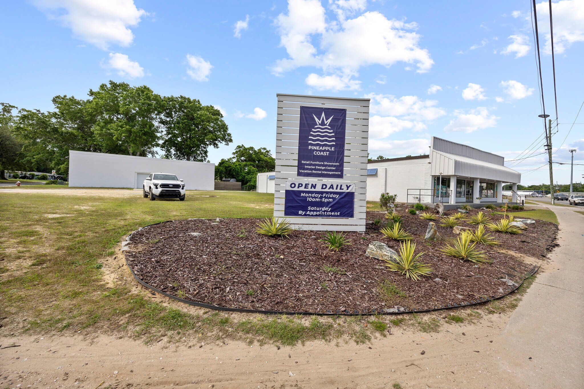 3620 W Fairfield Dr, Pensacola, FL for Sale