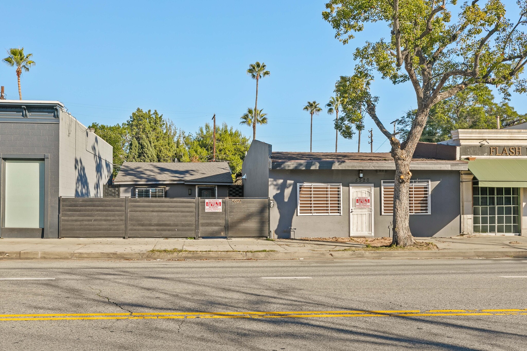 5520-5522 Cahuenga Blvd, North Hollywood, CA for Sale