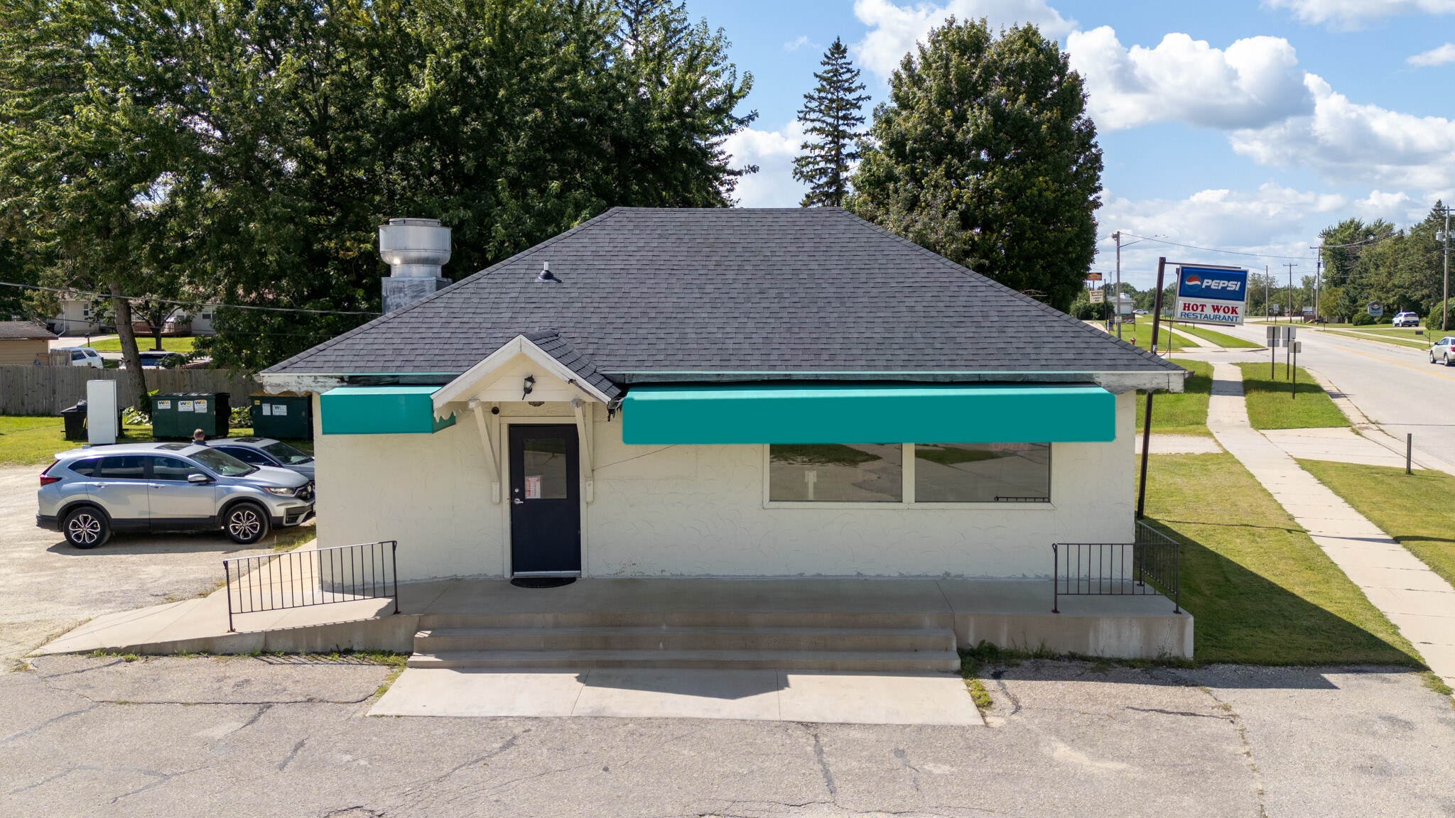 305 W Highway St, Dodge Center, MN for Sale