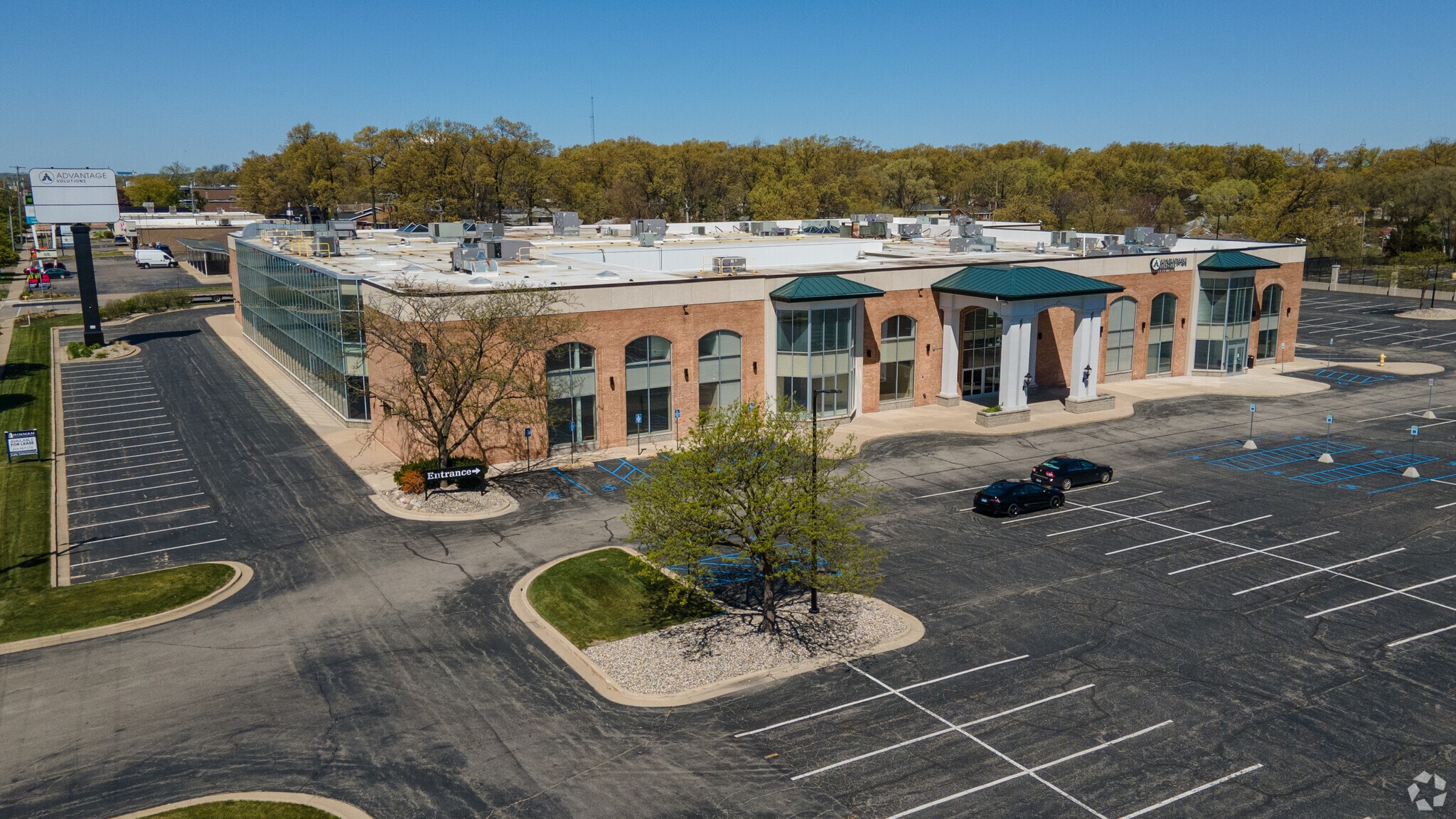 1001 28th St SW Wyoming, MI 49509 Office Property for Lease on