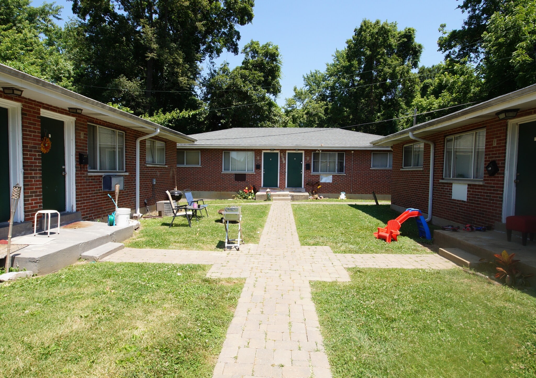 1209 Chambers Rd, Ferguson, MO for Sale