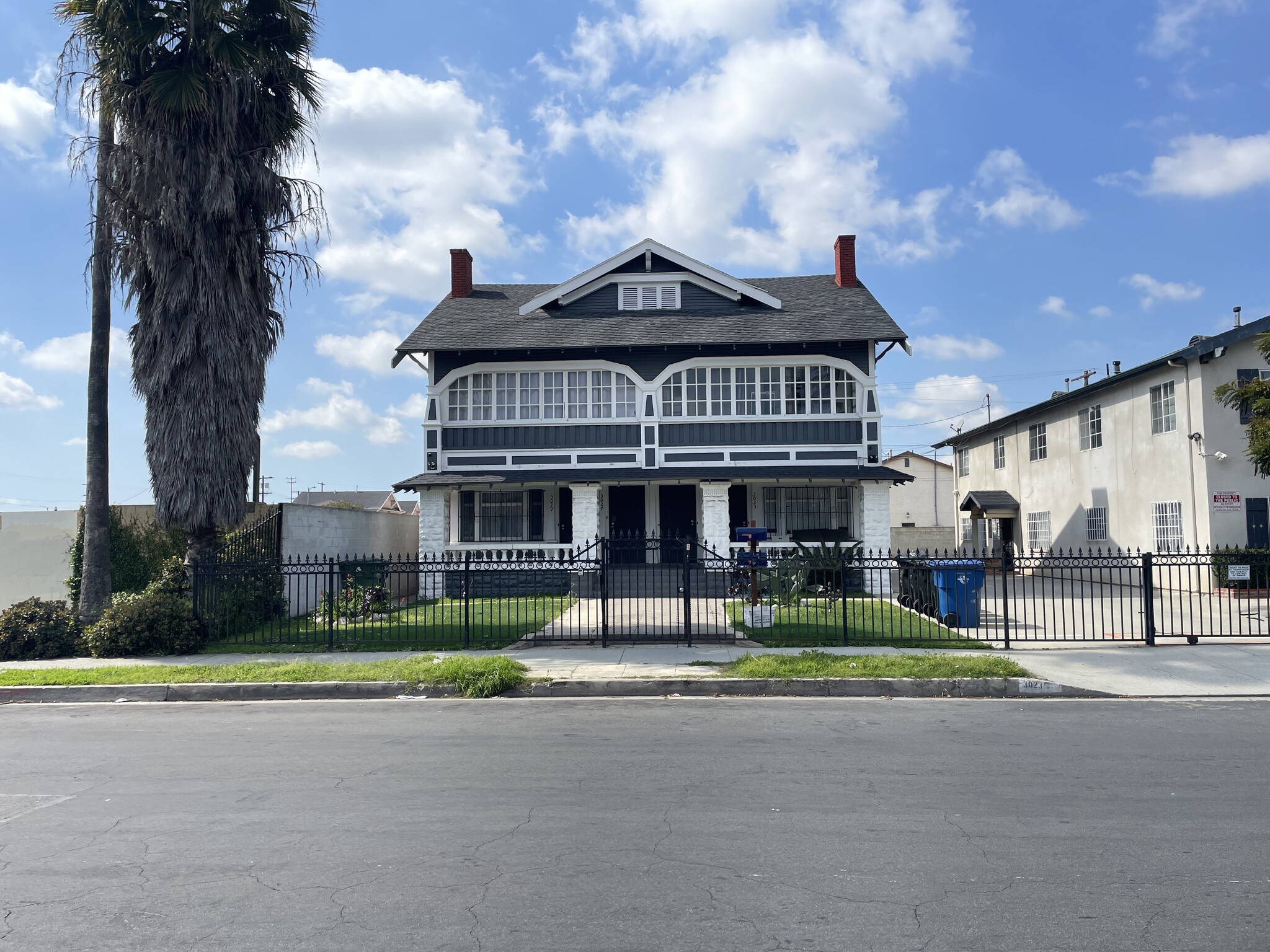 3023 S Budlong Ave, Los Angeles, CA for Sale