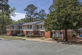 Stone Mountain, GA Apartments - 4719 Central Dr