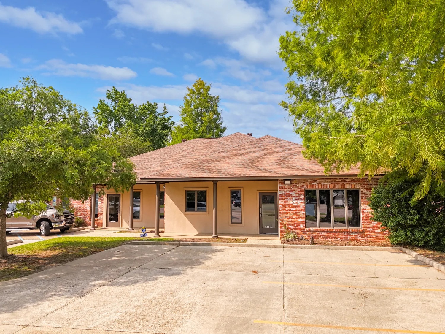 10527 Kentshire Ct, Baton Rouge, LA for Rent