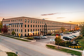 Naperville, IL Office - 200-300 E 5th Ave