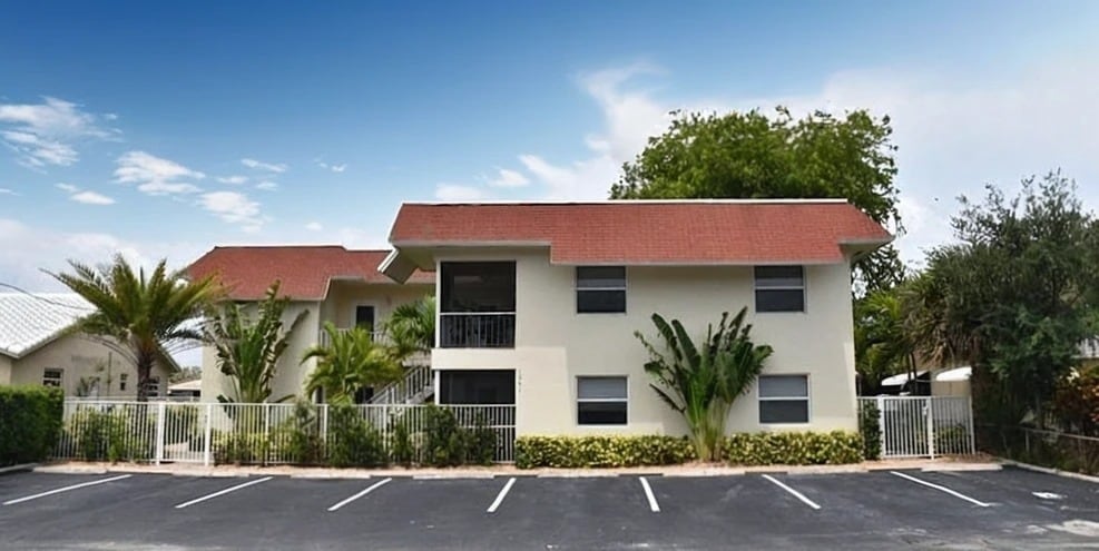 1361 NE 27th Way, Pompano Beach, FL for Sale