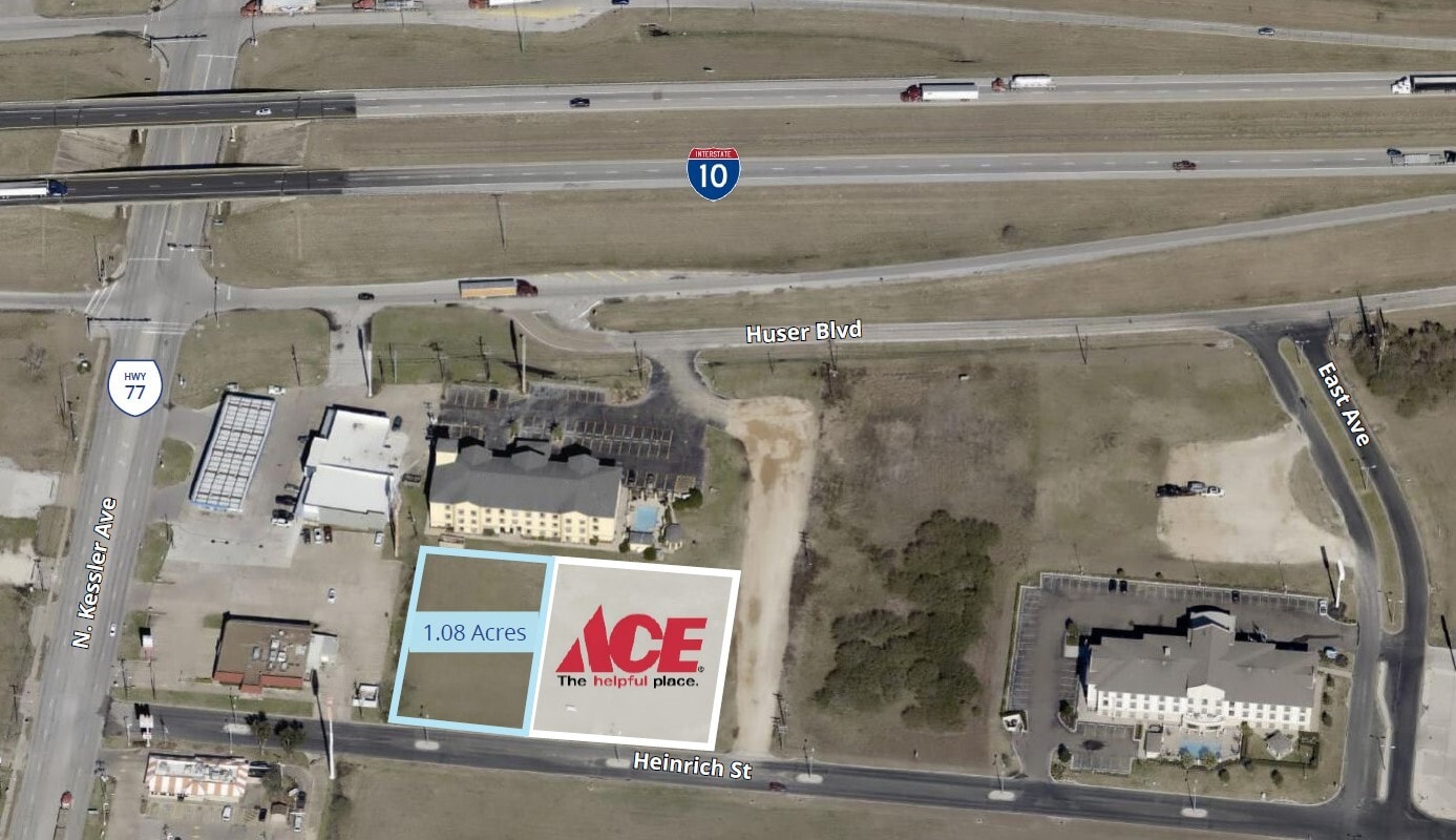 Heinrich St Ave @ Hwy 77, Schulenburg, TX for Rent