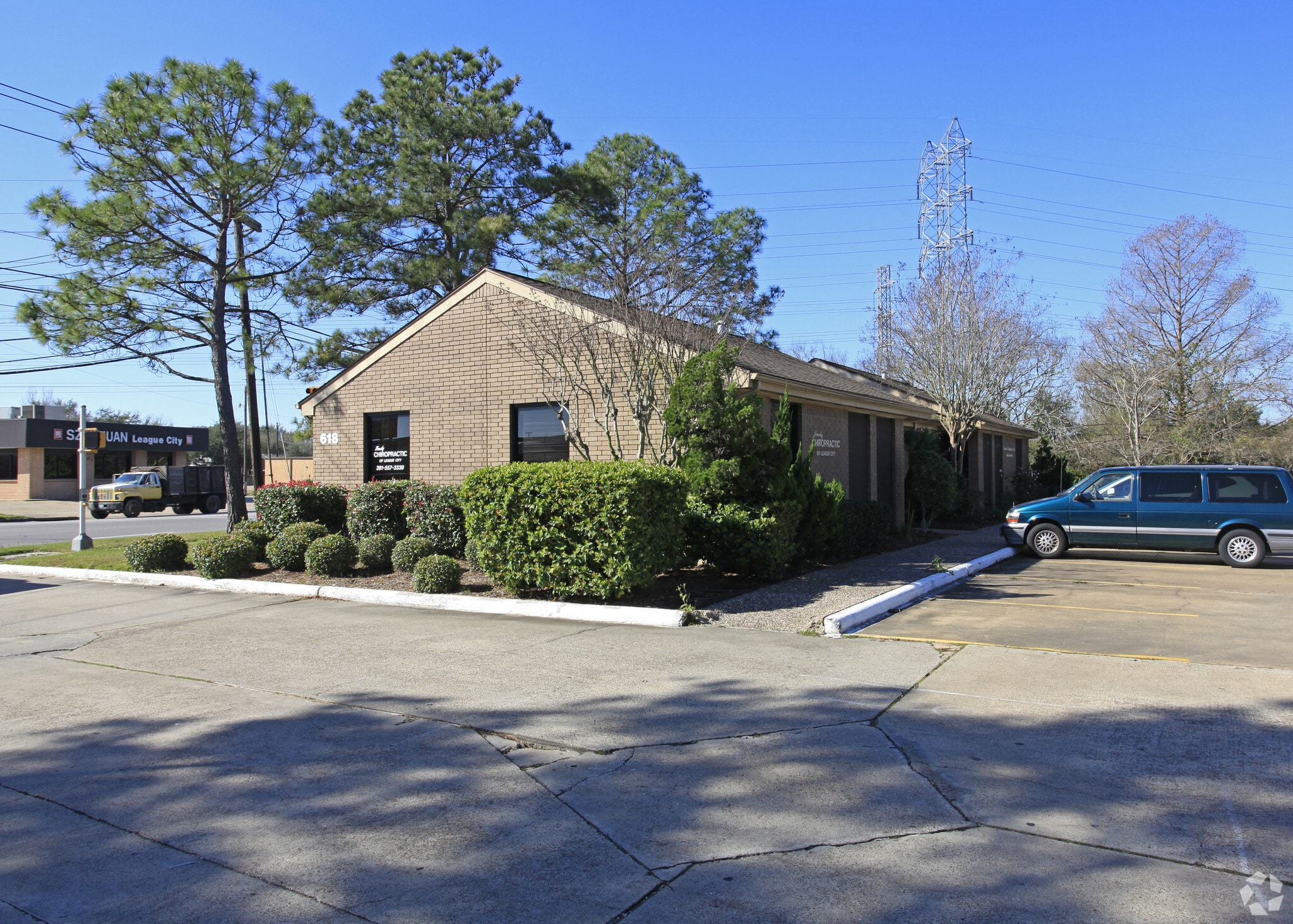 618 W Main St League City, TX 77573 Office Property for Sale on
