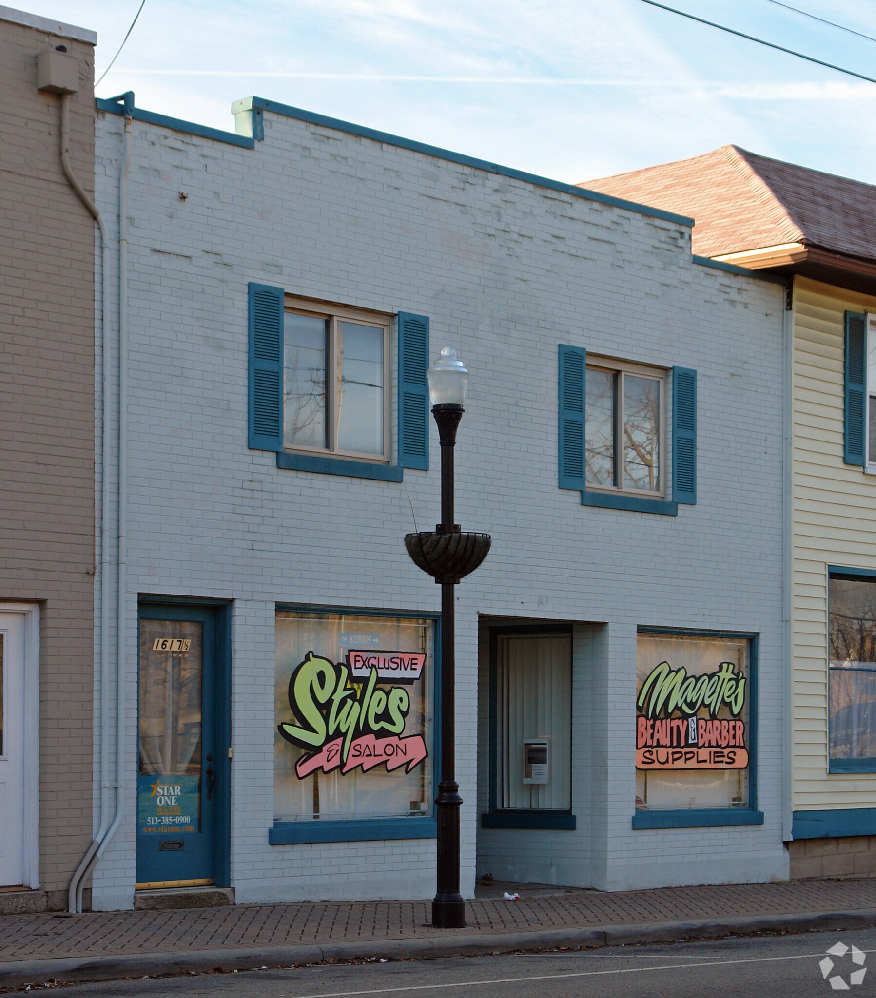 1617 1/2 W Galbraith Rd, North College Hill, OH for Rent