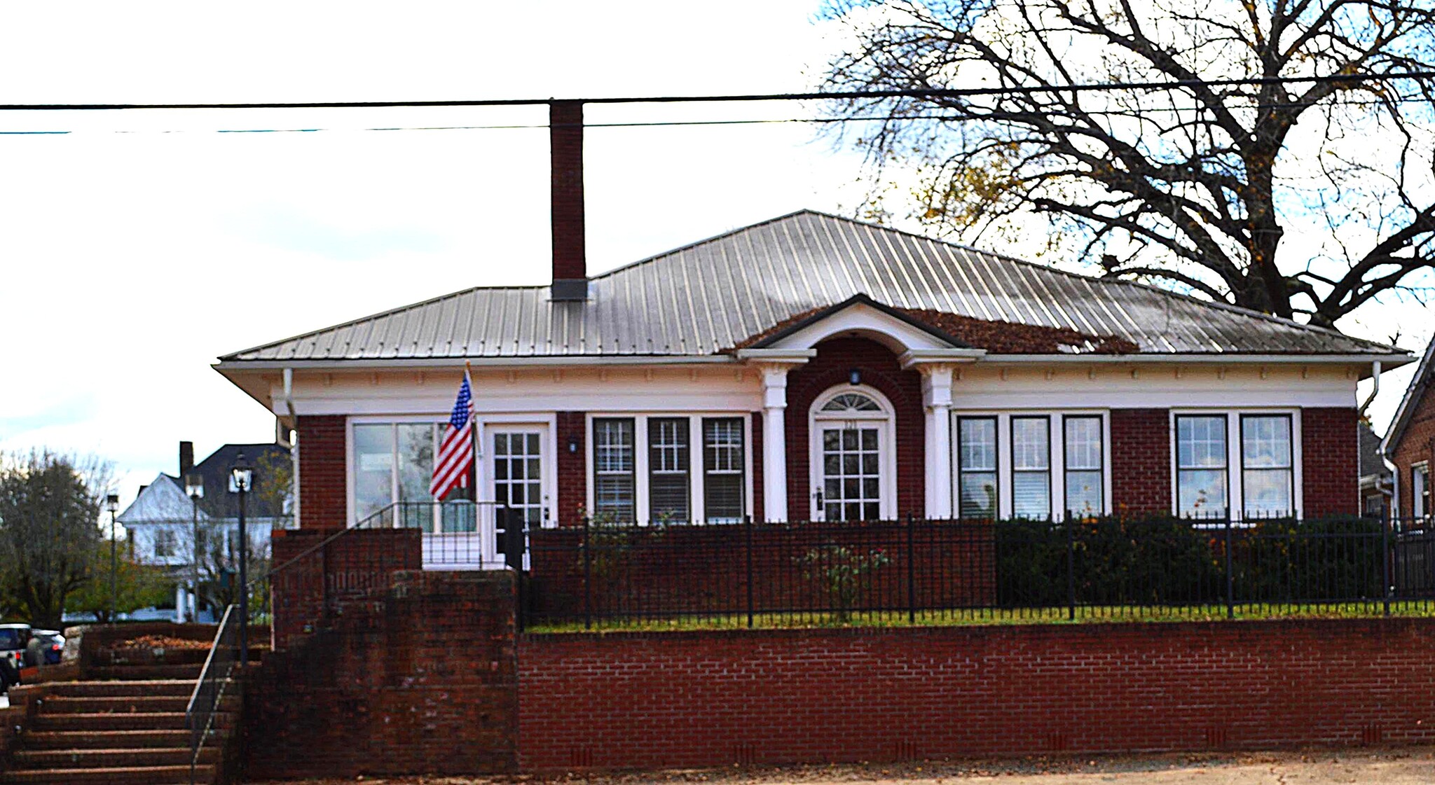 121 W Center St, Lexington, NC for Sale