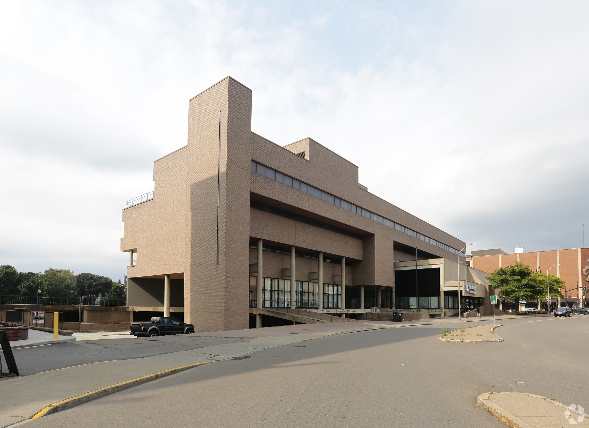 2 Court St, Binghamton, NY for Rent