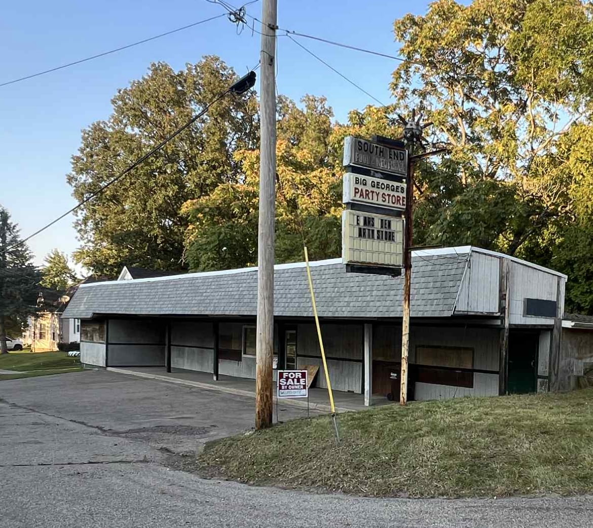 637 S Main St, Nashville, MI for Sale