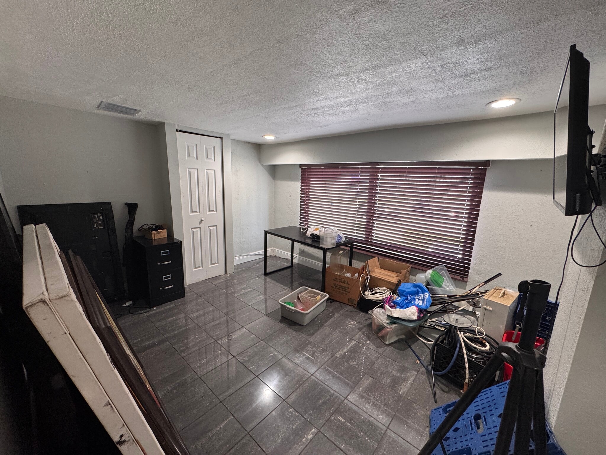 3901 W 18th Ave, Hialeah, FL for Sale