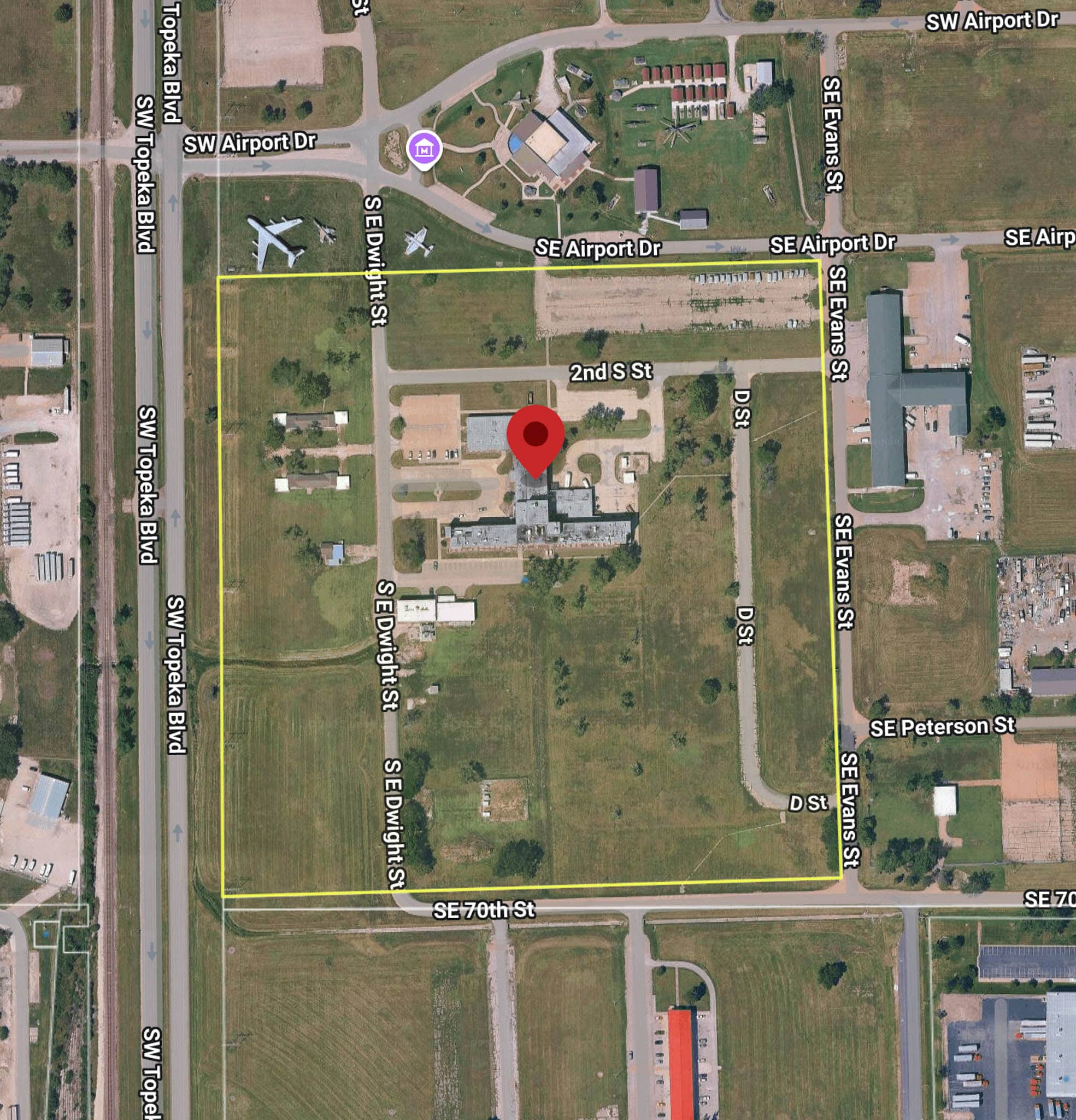 6810 SE Dwight St, Topeka, KS for Sale