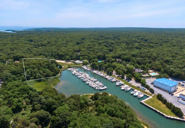 313 Three Mile Harbor Rd, East Hampton, NY for Rent