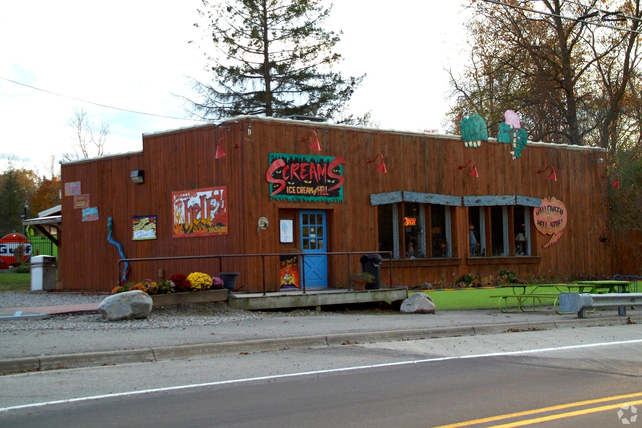 , Pinckney, MI for Sale