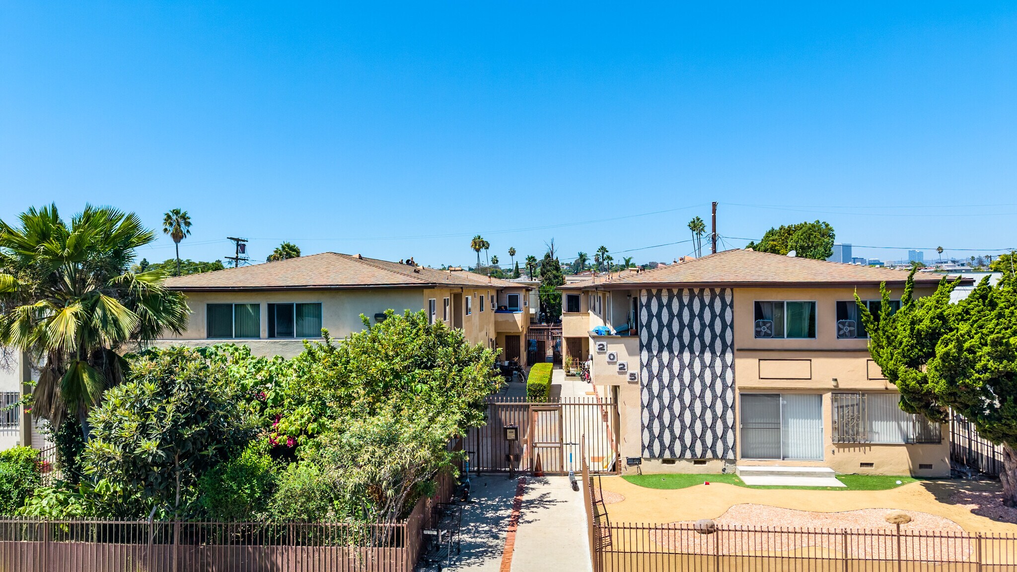 , Los Angeles, CA for Sale